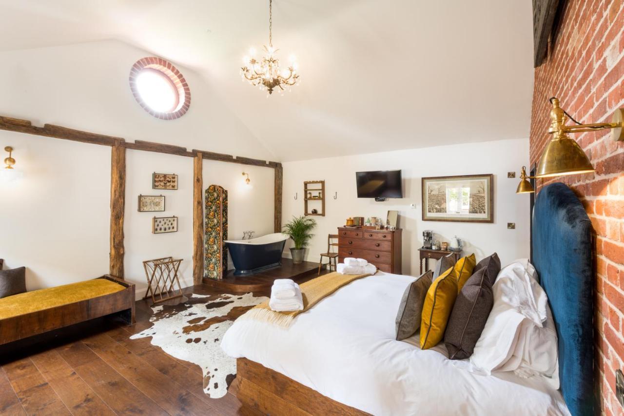 The Brisley Bell Hotel ภายนอก รูปภาพ